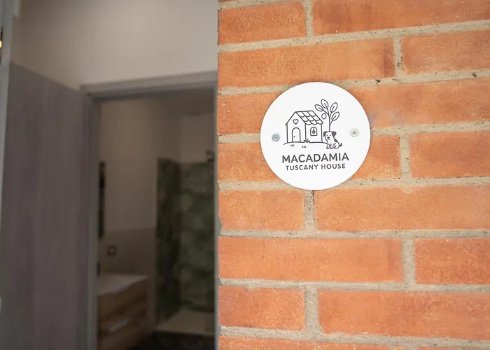 Macadamia Tuscany House 3* סרטאנו